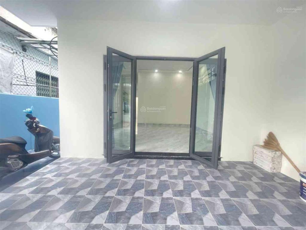 Bán nhà 120m2 6x20m khu vip nguyễn an ninh dĩ an  sổ riêng vuông vức chỉ nhỉnh 4 tỷ