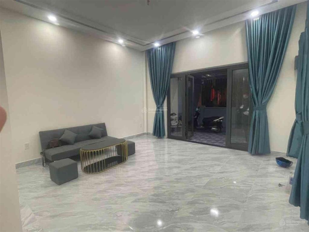 Bán nhà 120m2 6x20m khu vip nguyễn an ninh dĩ an  sổ riêng vuông vức chỉ nhỉnh 4 tỷ