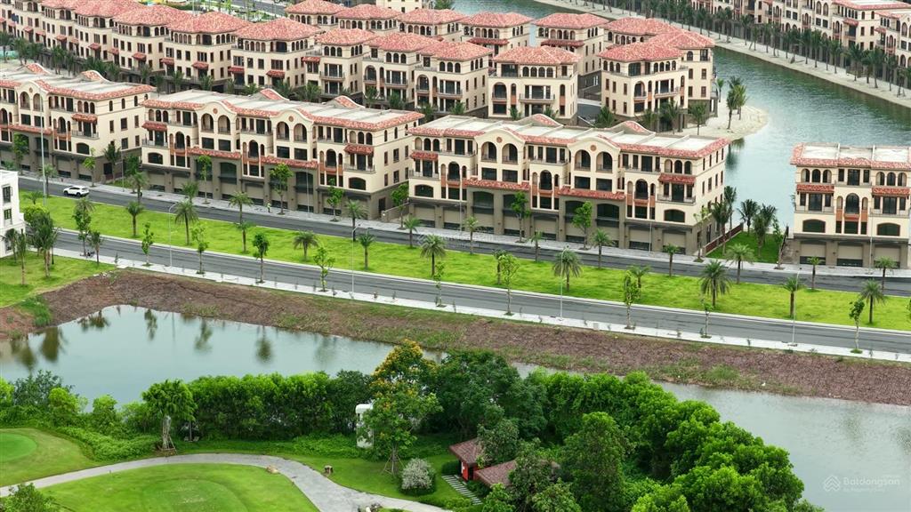 Bán shophouse vinhomes royal island hải phòng 90m2 kinh đô, chỉ ~8,45 tỷ sau voucher