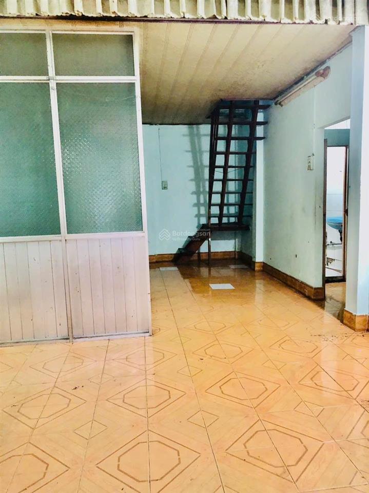 Bán gấp nhà 1/ra đường 4 linh tây thủ đức