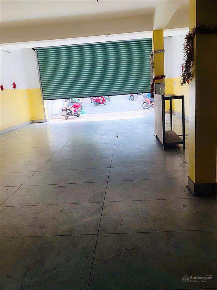 Cho thuê mặt bằng ngay góc ngã ba đường chương dương linh chiểu thủ đức