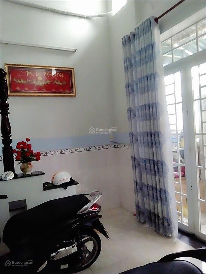 Bán gấp nhà hxh ngay đh ngân hàng linh chiểu thủ đức