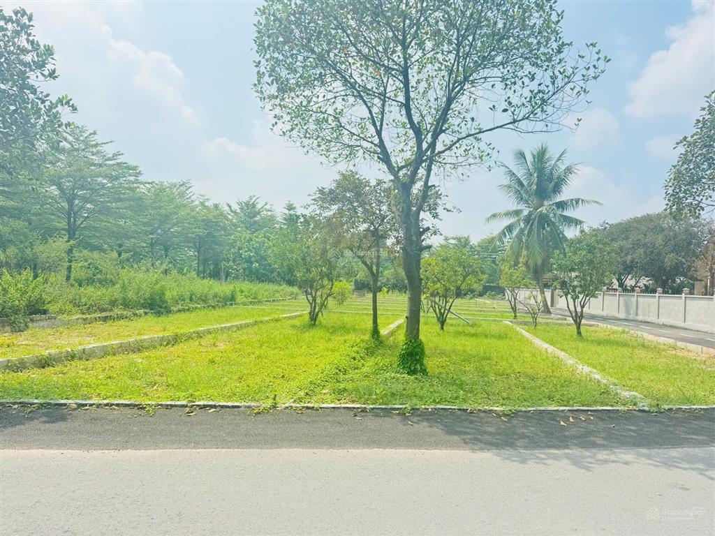 Chính chủ cần bán 11 lô đất cột mốc, gần sân bóng đồng trạng