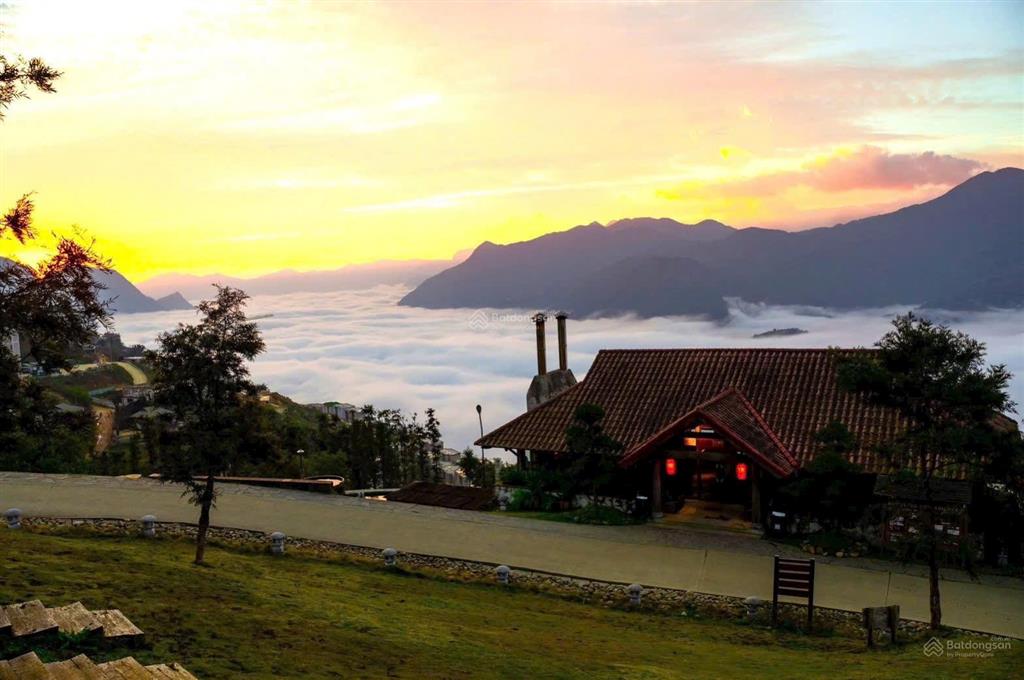 Sapa gần 3.000m2  vị trí vàng 2 mặt tiền  trung tâm sapa. giá bán 70 tỷ