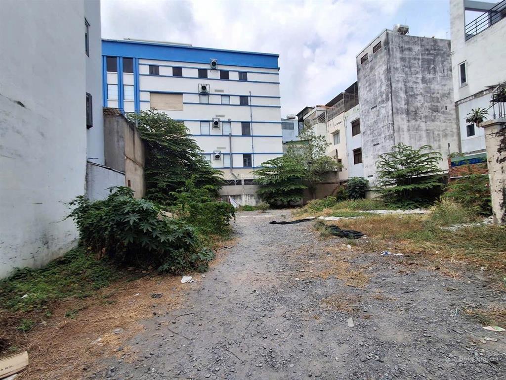 Bán gấp np đẹp tại q. tân phú, dt 595m2, giá bán 56 tỷ  nhiều tiện ích xung quanh