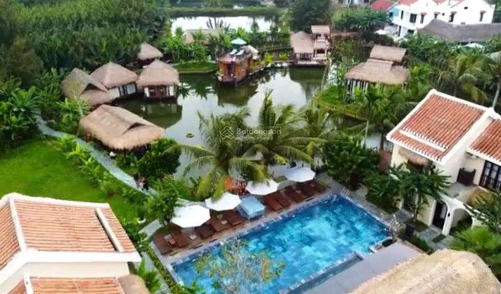 Bán resort hội an 8.608m2 đang vận hành tốt giá chỉ 120 tỷ. sinh lời tốt