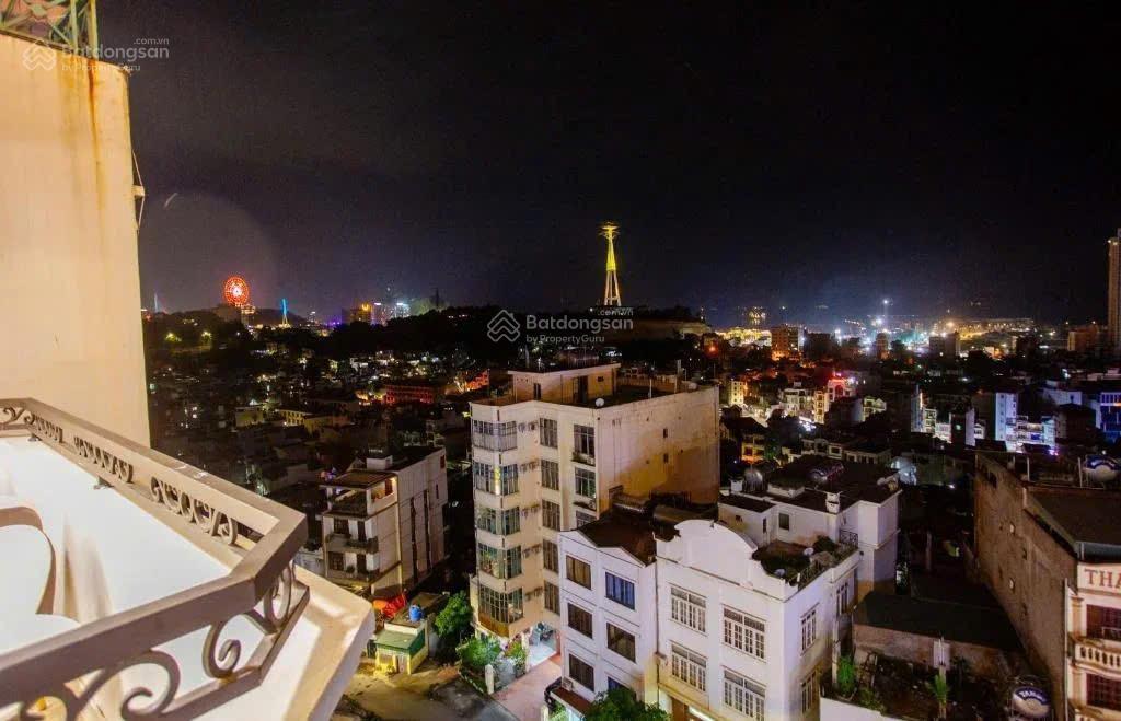 Bán khách sạn 7 tầng đẹp xuất sắc tại bãi cháy, 32 tỷ, 114m2