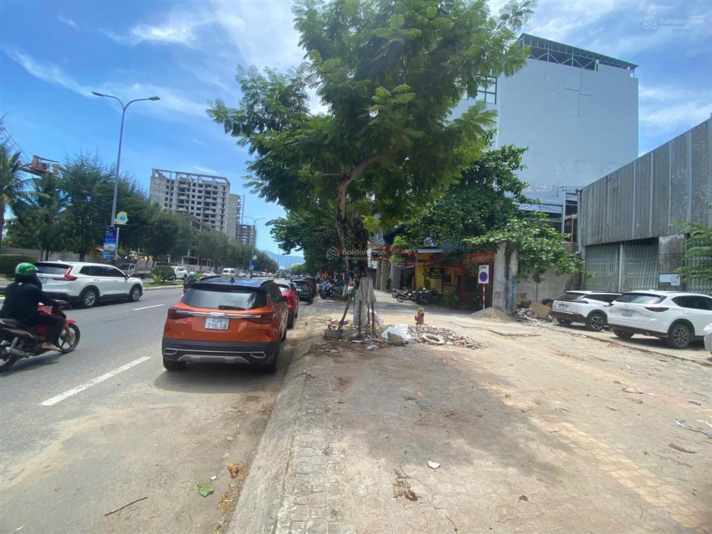 Bán đất đẹp 40 tỷ, 305 m2 tại nguyễn tất thành, p thanh bình, q.hải châu, đà nẵng