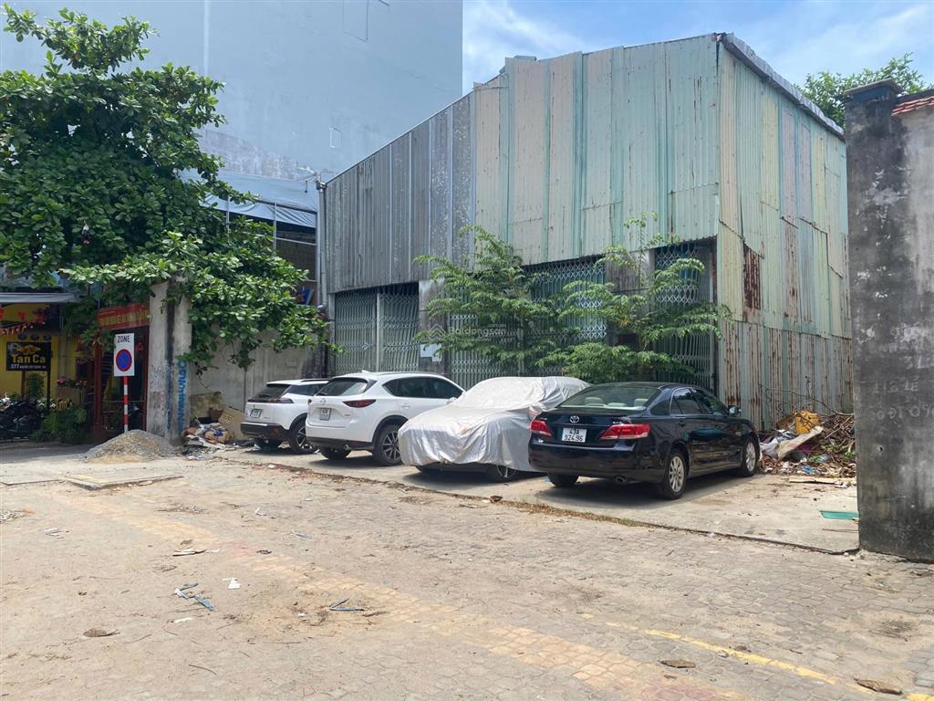 Bán đất đẹp 40 tỷ, 305 m2 tại nguyễn tất thành, p thanh bình, q.hải châu, đà nẵng