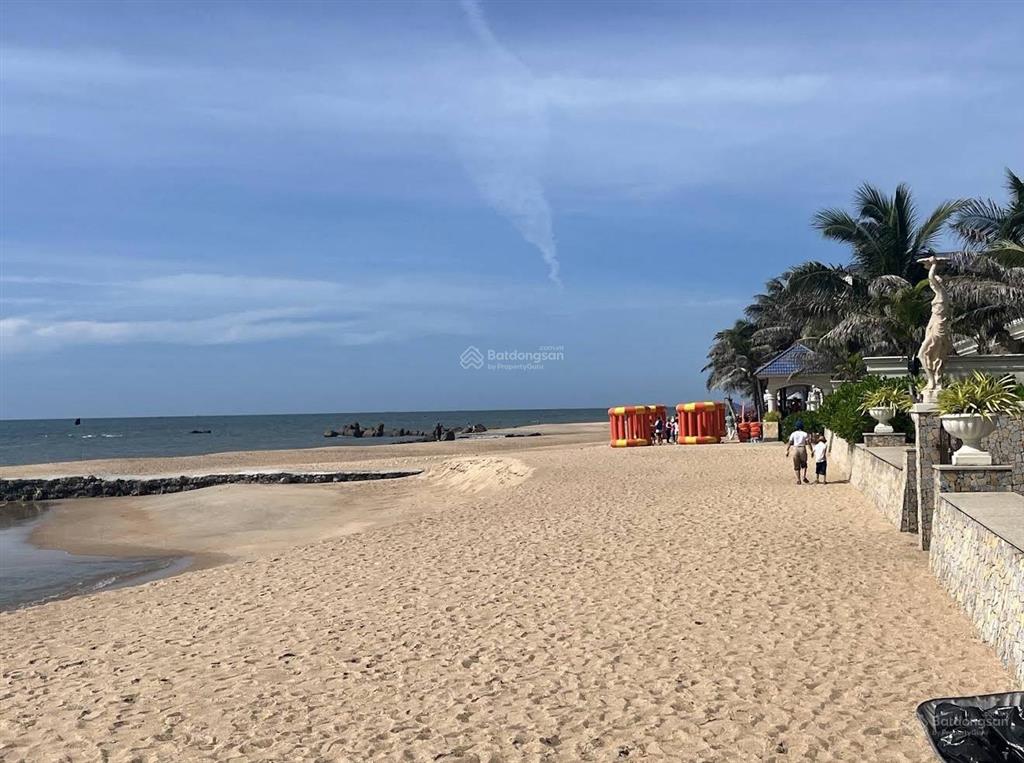 Bán đất mặt biển hội an 27.000m2. thổ cư 2.600m2. giá 150 tỷ
