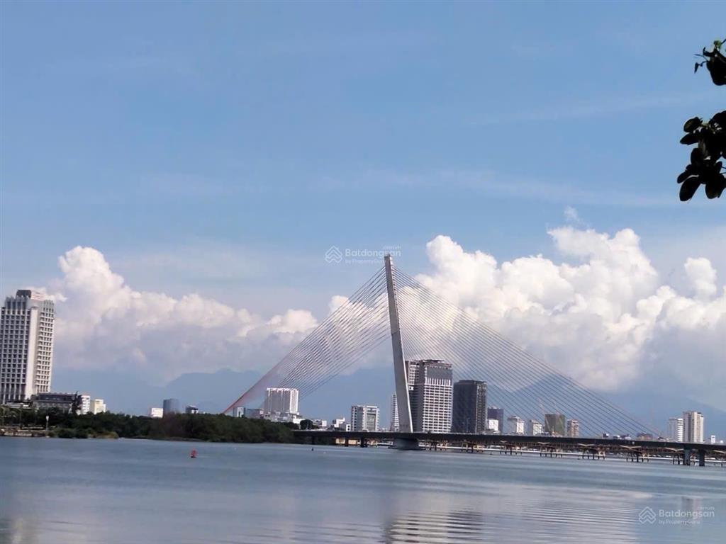 Bán đất mặt biển hội an 27.000m2. thổ cư 2.600m2. giá 150 tỷ