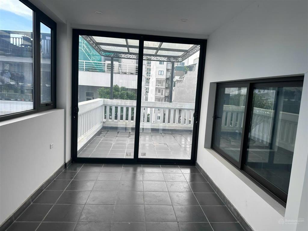 Bán toà apartment 114m2 tại tức mạc, hoàn kiếm, 79,9 tỷ, giá siêu hời
