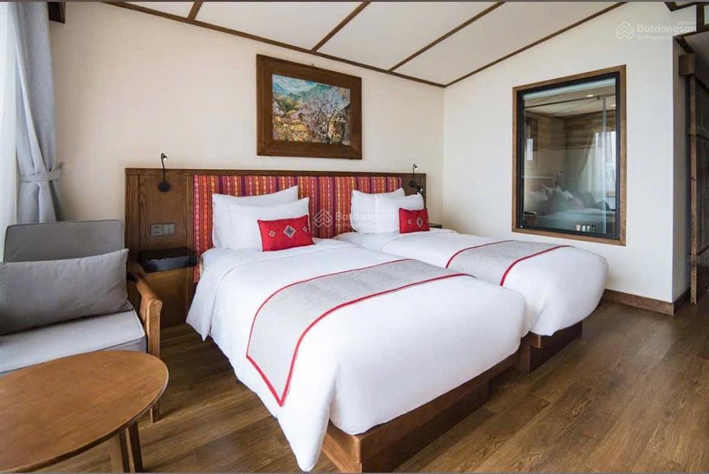Bán khách sạn sa pa, giá thỏa thuận, 234m2 đẹp nhiều tiện ích ngay trung tâm sapa