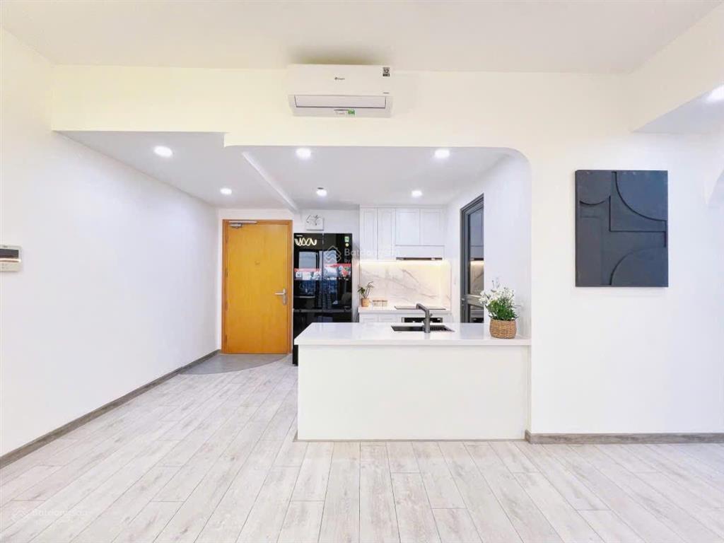 Bán 2pn diện tích rộng nhất, view ngắm pháo hoa, nội thất cao cấp, hỗ trợ vay 75%.  em quỳnh xem