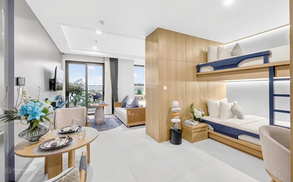 Bán căn view biển 1pn + 1 diện tích lớn, view ngắm pháo hoa, giá siêu tốt để kinh doanh