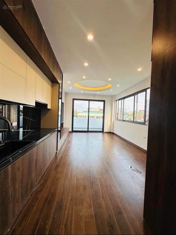 Một căn duy nhất thạch bàn 45m2 thang máy 8 tỷ hơn  gara ô tô  đường ô tô tránh