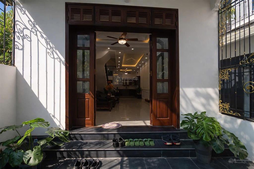 Bán nhà sân vườn phúc lợi 78m2*4 tầng, tc hơn 8 tỷ, nhà dân xây, lô góc, 2 thoáng