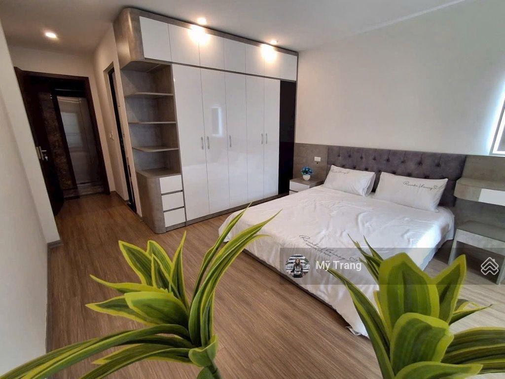 Bán nhà long biên 6 tầng thang máy gara ô tô 47m2 hơn 11 tỷ