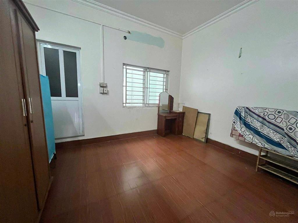 Chính chủ bán nhà việt hưng  83m2*4 tầng dân xây  ô tô vào nhà  cần tiền bán nhanh giá đầu tư