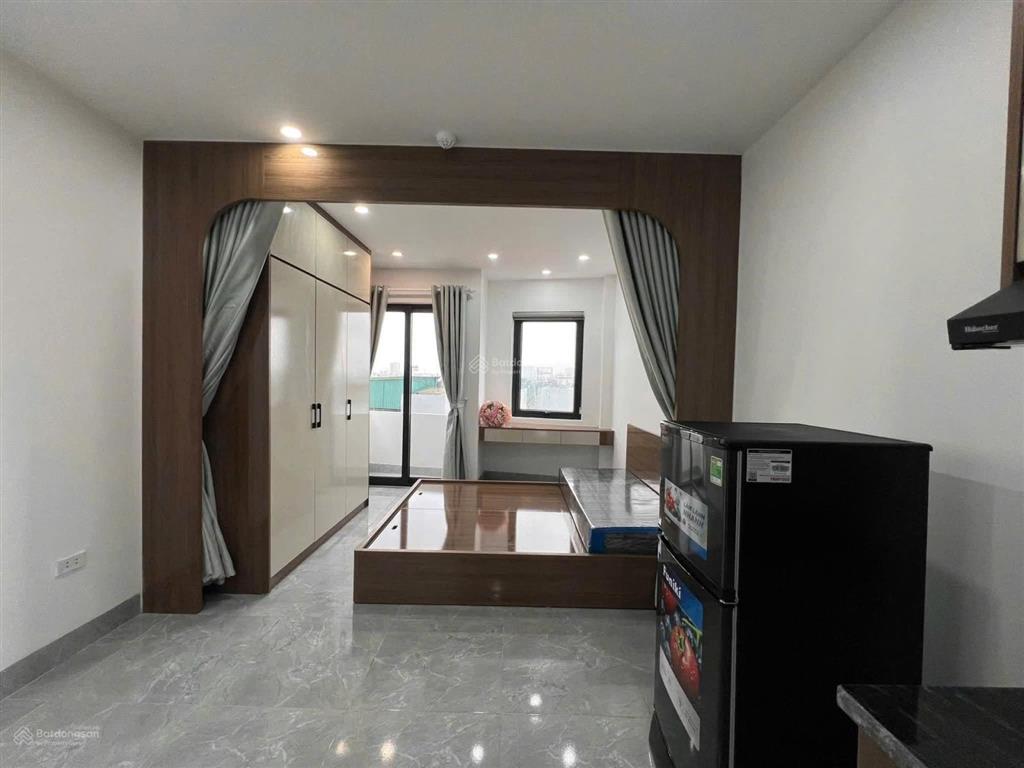 4,3 triệu  căn hộ khép kín tại cự khối 30m2  thang máy  full nội thất  gần hv nông nghiệp