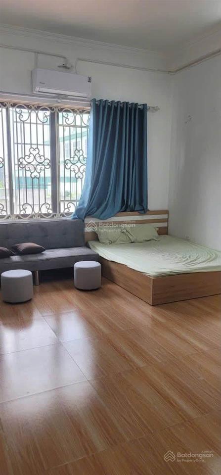 4 triệu  chkk tại hoa lâm  việt hưng 30m2  thang máy  full nội thất