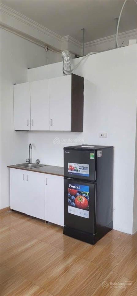 4 triệu  chkk tại hoa lâm  việt hưng 30m2  thang máy  full nội thất