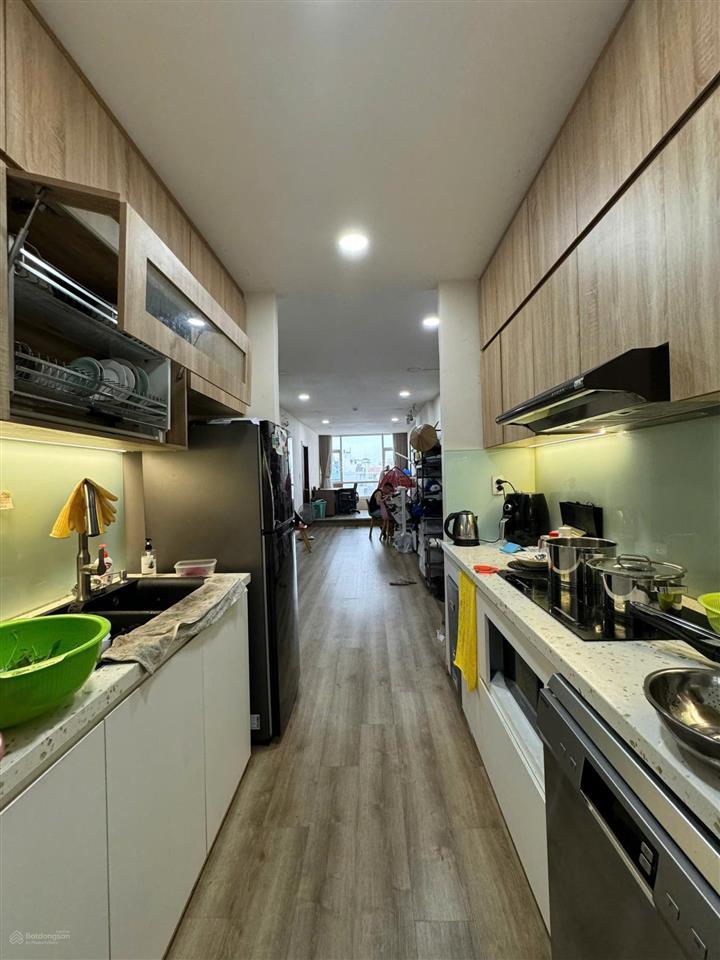 Bán căn hộ 8x rainbow, 3pn + 2wc, 3,49 tỷ, 83 m2, giá ưu đãi, chính chủ tại bình tân