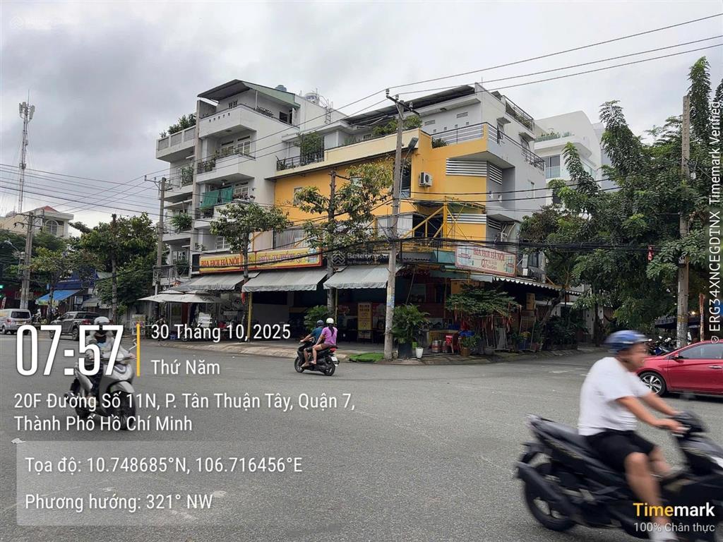 Chính chủ bán nhà góc 2 mặt tiền 229m2, ngang 19,11m, 4 tầng + 1 hầm, khu cư xá ngân hàng quận 7
