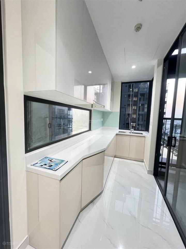 Cho thuê căn hộ 68m2 2pn 2wc ntcb 11tr/th