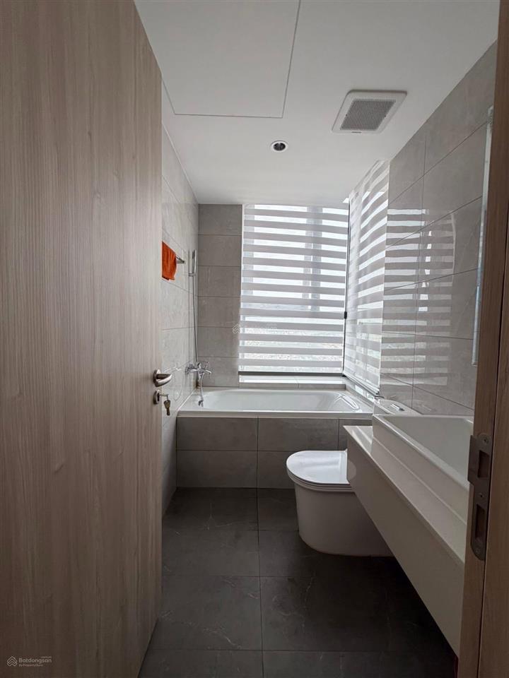 Cho thuê căn 2pn 71m2 gồm nội thất mới cao cấp