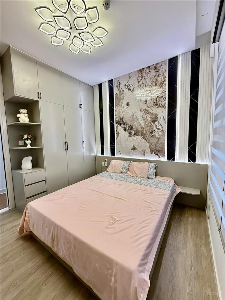 Cho thuê gấp full nội thất dhomme quận 6