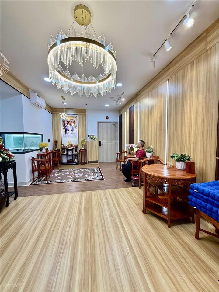 Cho thuê gấp full nội thất dhomme quận 6