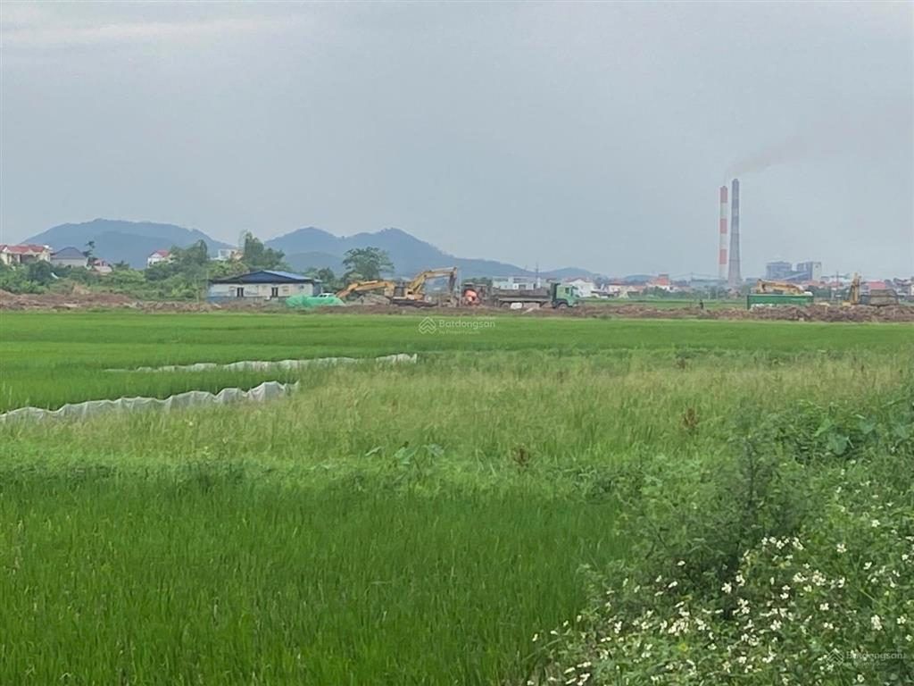 Chỉ hơn 3tỷ bạn được ngay lô đất mặt đường hom ql18 khu cn quế võ 2 mở rộng