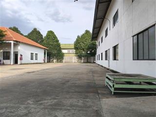 Cần cho thuê nhà xưởng 2000m2 trong kcn dĩ an bình dương. pccc. tự động