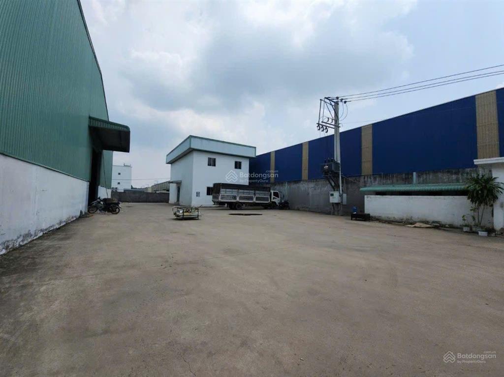 Cần cho thuê nhà xưởng tân uyên bd. dtkv 8000m2, nhà xưởng 5500m2