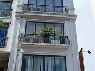 Chính chủ cho thuê văn phòng dt 80m2 chia sẵn 2 phòng đẹp.