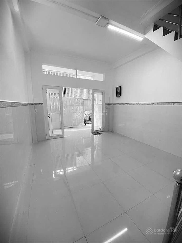 Nhà 2 tầng hiệp bình phước gần ql13 sát vạn phúc city đã sửa mới ở ngay