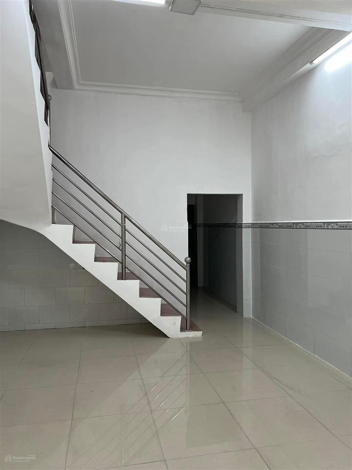 Nhà 2 tầng hiệp bình phước gần ql13 sát vạn phúc city đã sửa mới ở ngay