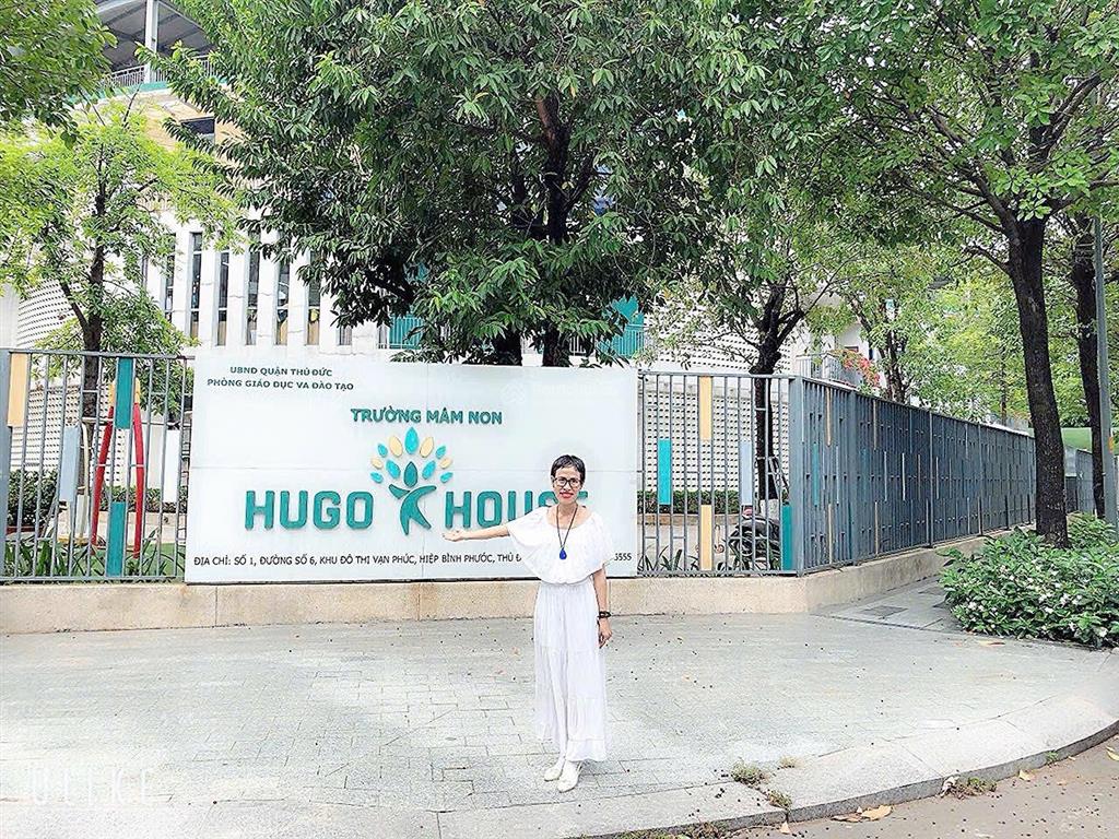 Nhà phố vạn phúc city 103m 1 hầm 5 tầng thang máy view hồ bơi