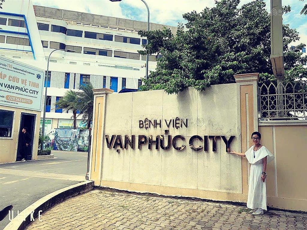 Nhà phố vạn phúc city 103m 1 hầm 5 tầng thang máy view hồ bơi