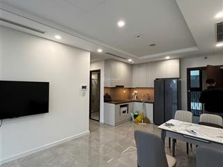 Cho thuê 2 ngủ 74m2 full đồ điện tử giá 11tr tại sunshine green iconic,  em 0981 057 ***