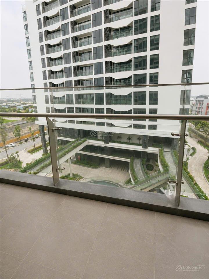 Thuê 3pn2vs 108m2 chỉ 13tr/tháng tại sunshine green iconic,  em 0981 057 ***
