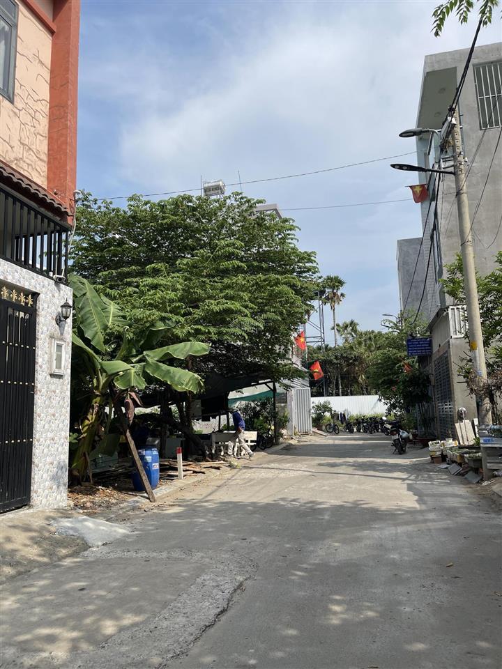 Bán lô đất gần ngã tư bình phước dt 4x18m giá 3.6 tỷ
