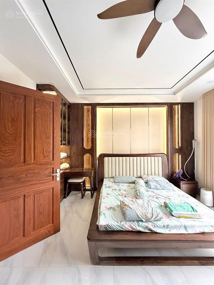 Nhà có thang máy mặt tiền kinh doanh khu tên lửa bình tân tp hồ chí minh