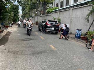 Chính chủ gửi bán nhà 2 tầng mặt tiền đường mặt tiền kinh doanh bình chiểu thủ đức ngay nhà thờ