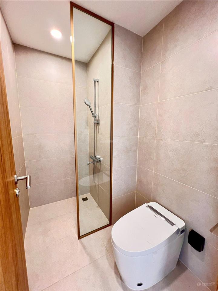 Căn đẹp! chuyển công tác chủ cần bán căn 2pn 2wc, 65m2 giá 4,2 tỷ nhận nhà ngay