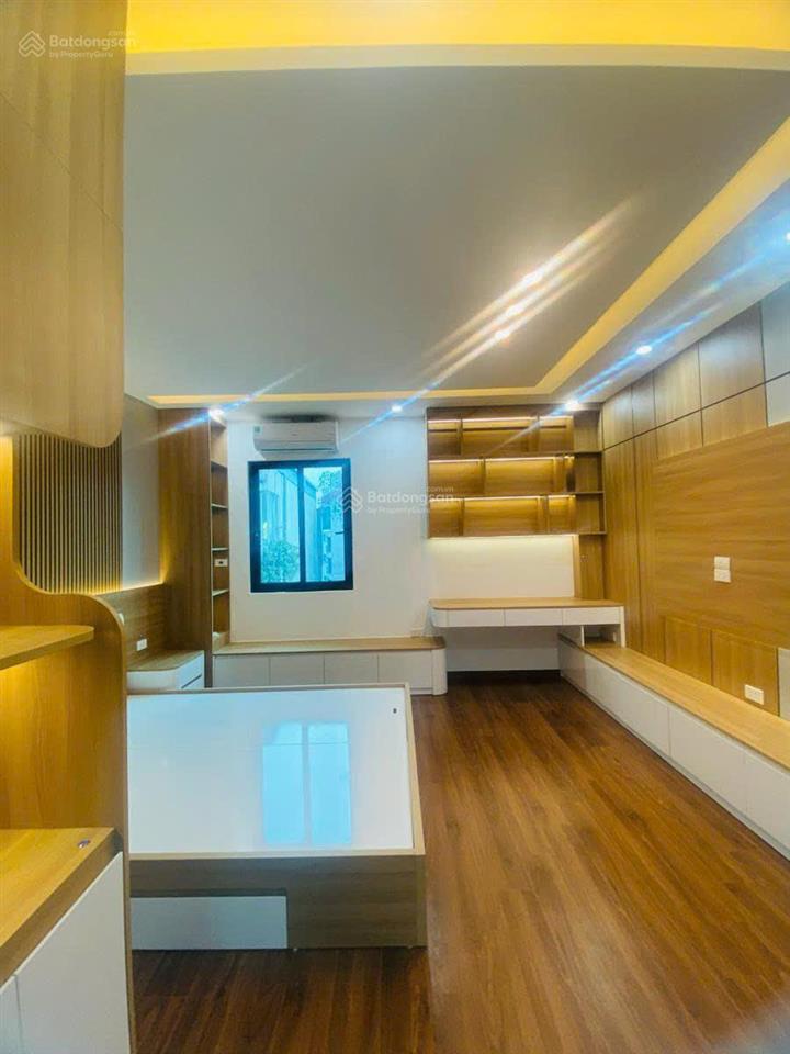 Mặt phố  toàn văn phòng  thang máy  xây mới  full nội thất  thoáng trước sau  phân khúc hiếm