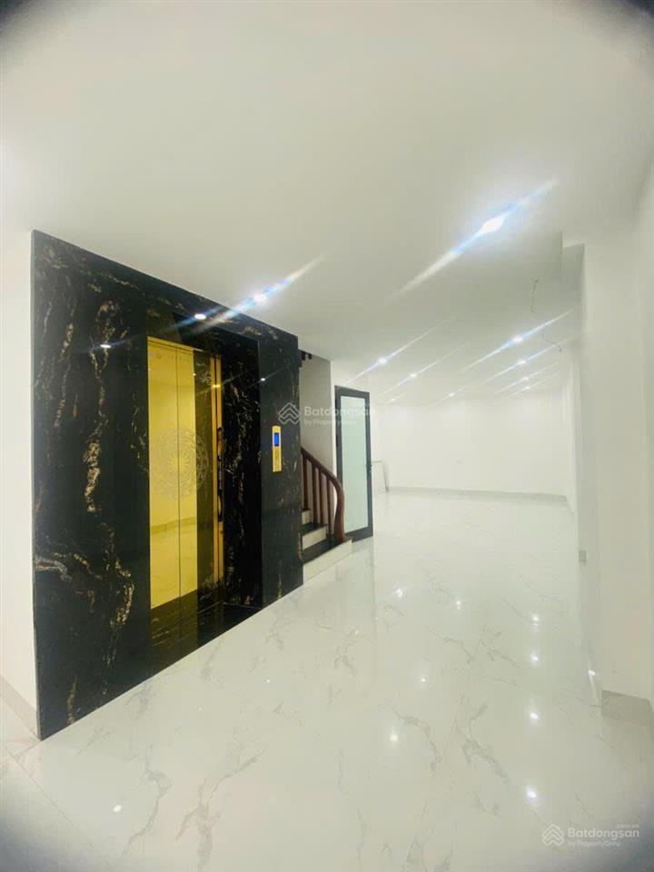 Mặt phố  toàn văn phòng  thang máy  xây mới  full nội thất  thoáng trước sau  phân khúc hiếm