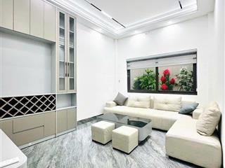 Phân lô đường láng ô tô dừng đỗ  5 tầng thang máy  nội thất nhập khẩu  2 mặt thoáng vĩnh viễn