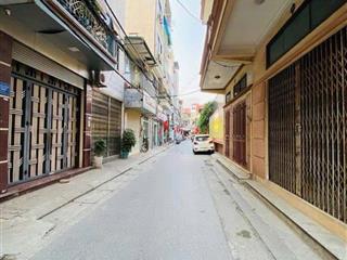 Bán nhà mai dịch ô tô đỗ cửa 6 tầng ô chờ thang máy kinh doanh văn phòng